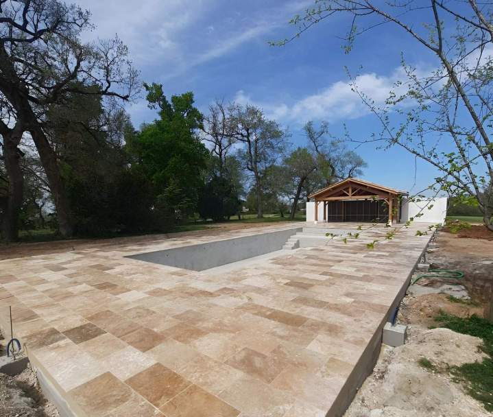 Construction  piscine design original Coutras