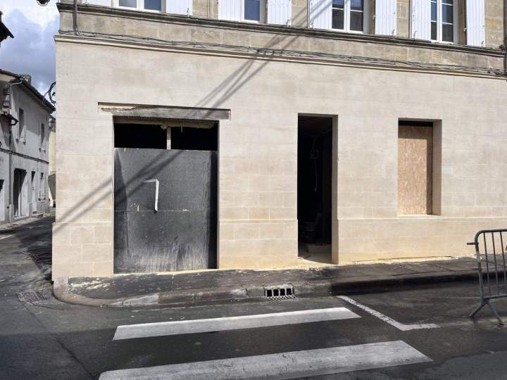 Façade ravalée Coutras