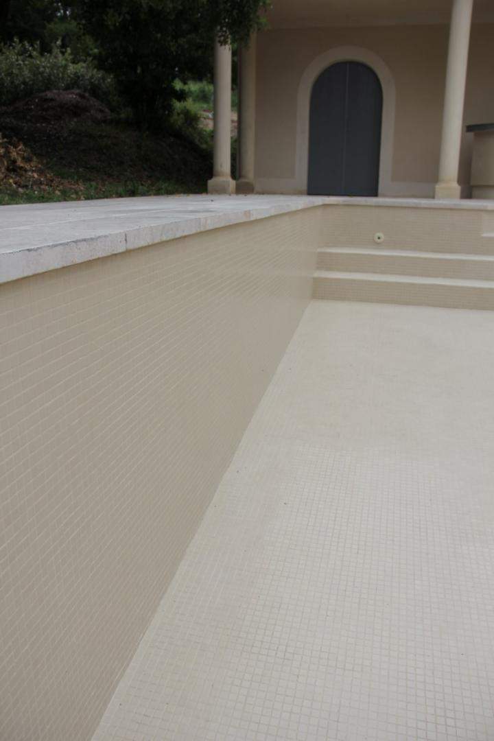 Paroi bassin piscine Coutras