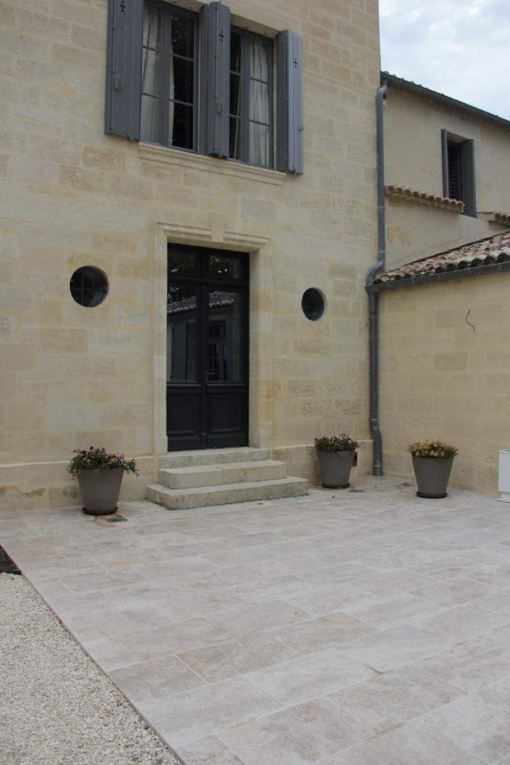 Allée maison carrelée Coutras