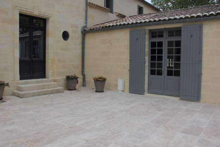 Ouvrages de qualité et personnalisés Coutras